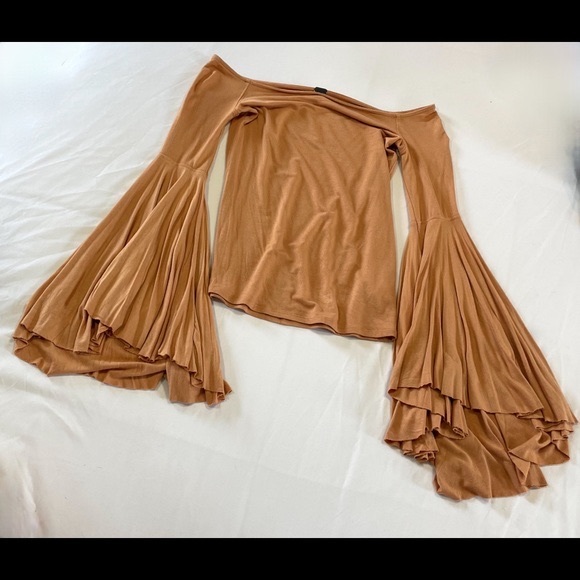 Free People Off the Shoulder Flare Top XS - Picture 5 of 6
